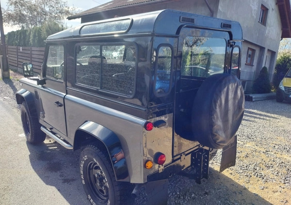 Land Rover Defender cena 37900 przebieg: 256000, rok produkcji 1990 z Biała małe 326